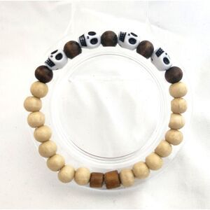 Skull & Wood Bead Bracelet – Handmade Size 6.5inches